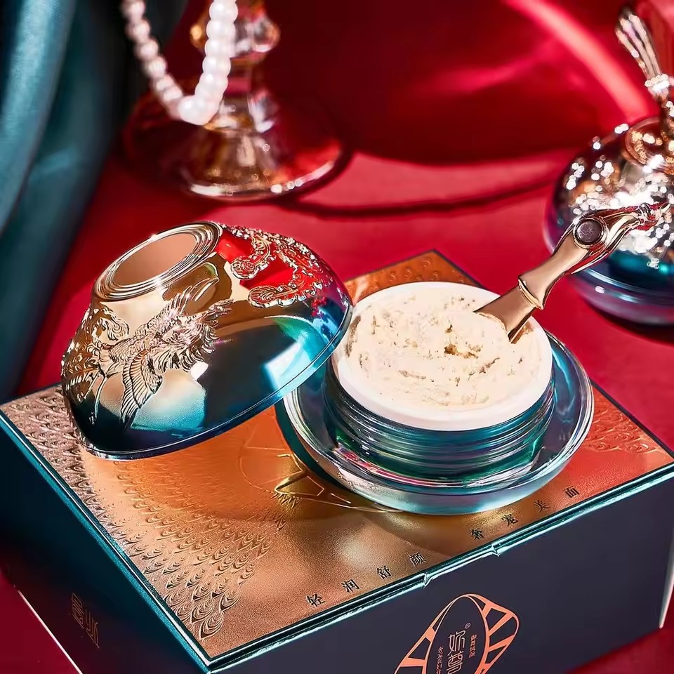 Lüks Asil Bayan Krem Peri Inci - Skincare Luxury Whitening incelemesi ve fiyatı